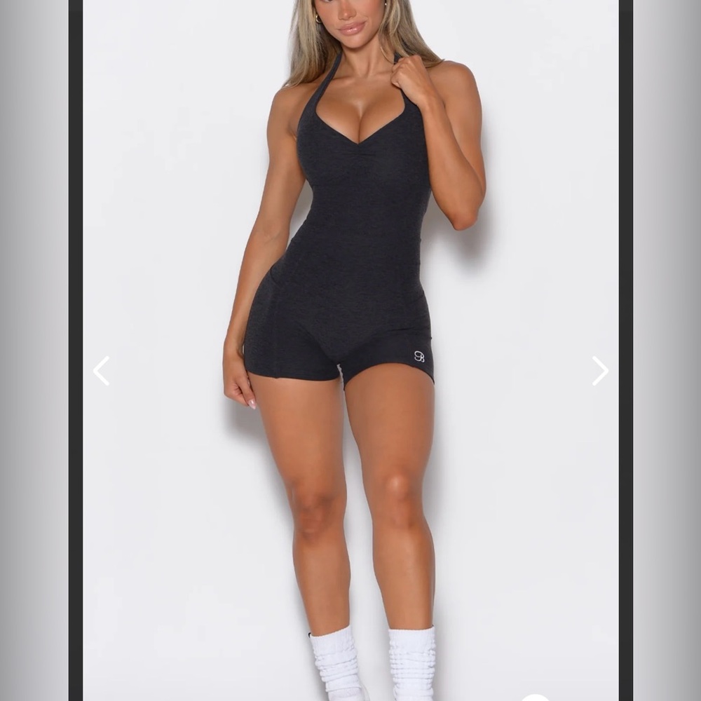 Bombshell Sportswear BACKLESS POCKET BODYSUIT SHORT Activewear M